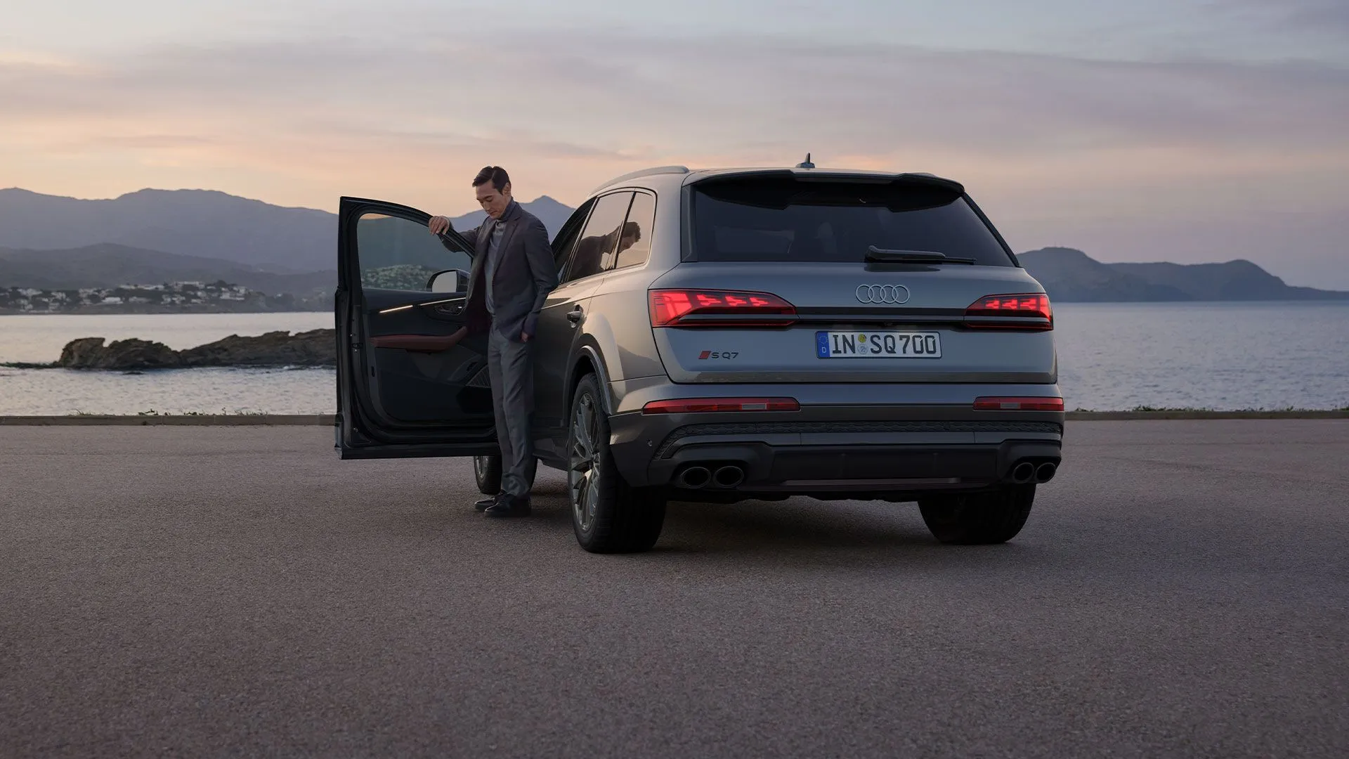 Banner Sq7