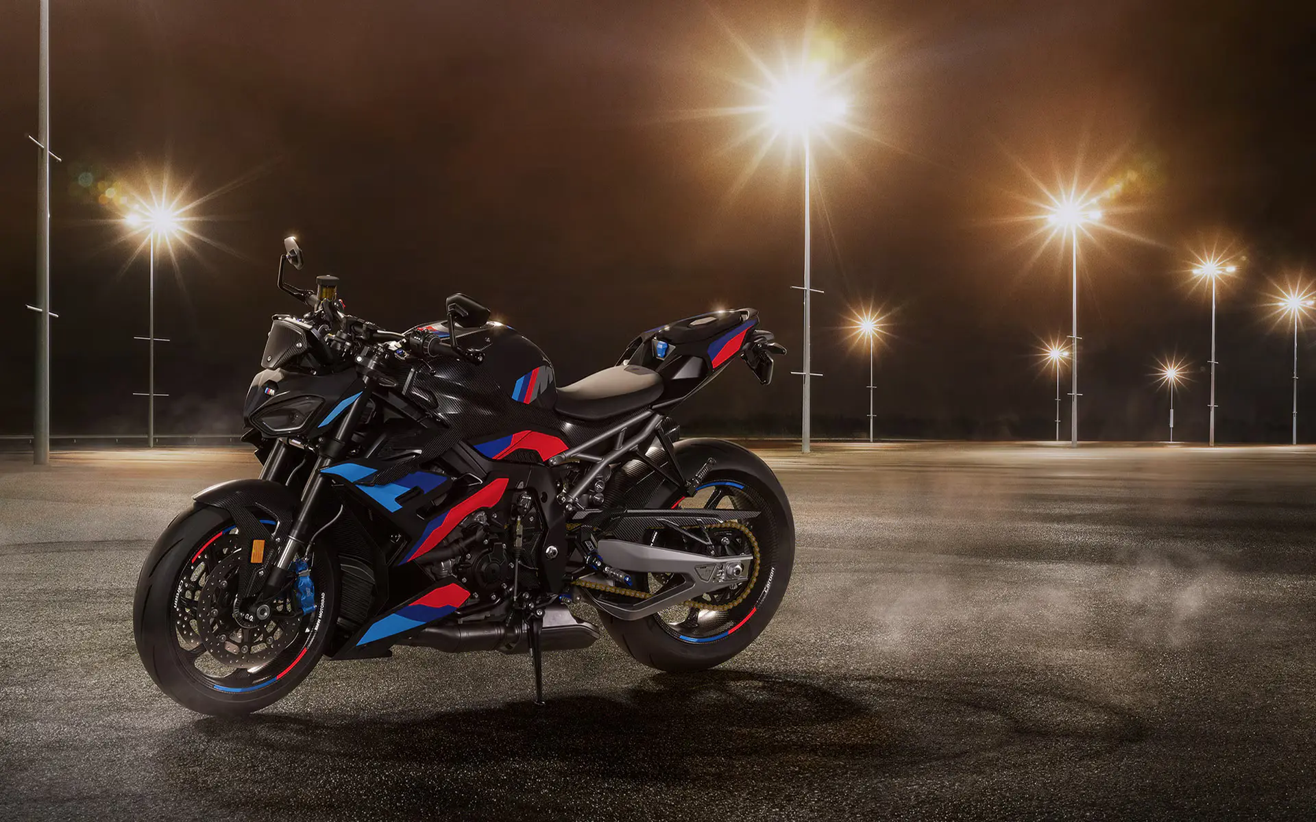 M 1000 R