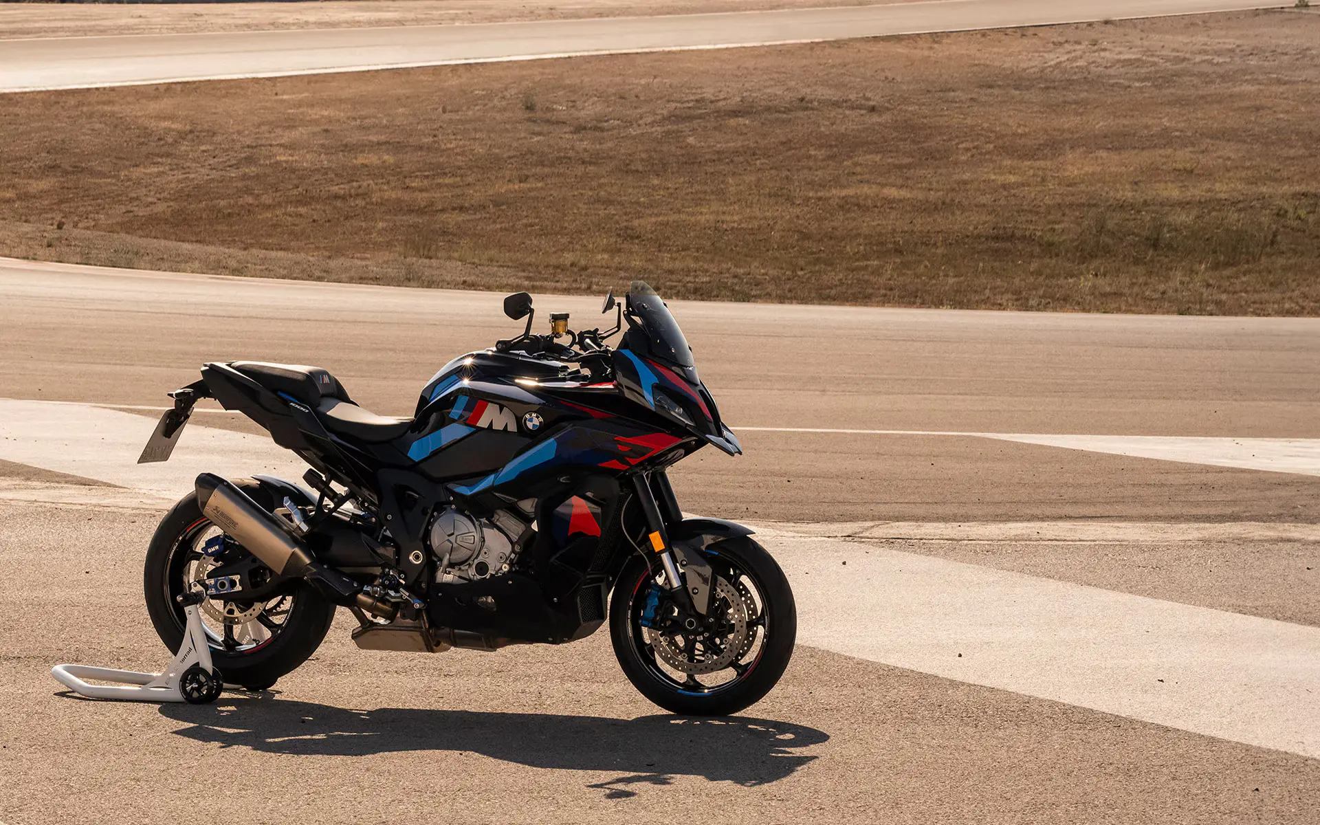 M 1000 Xr