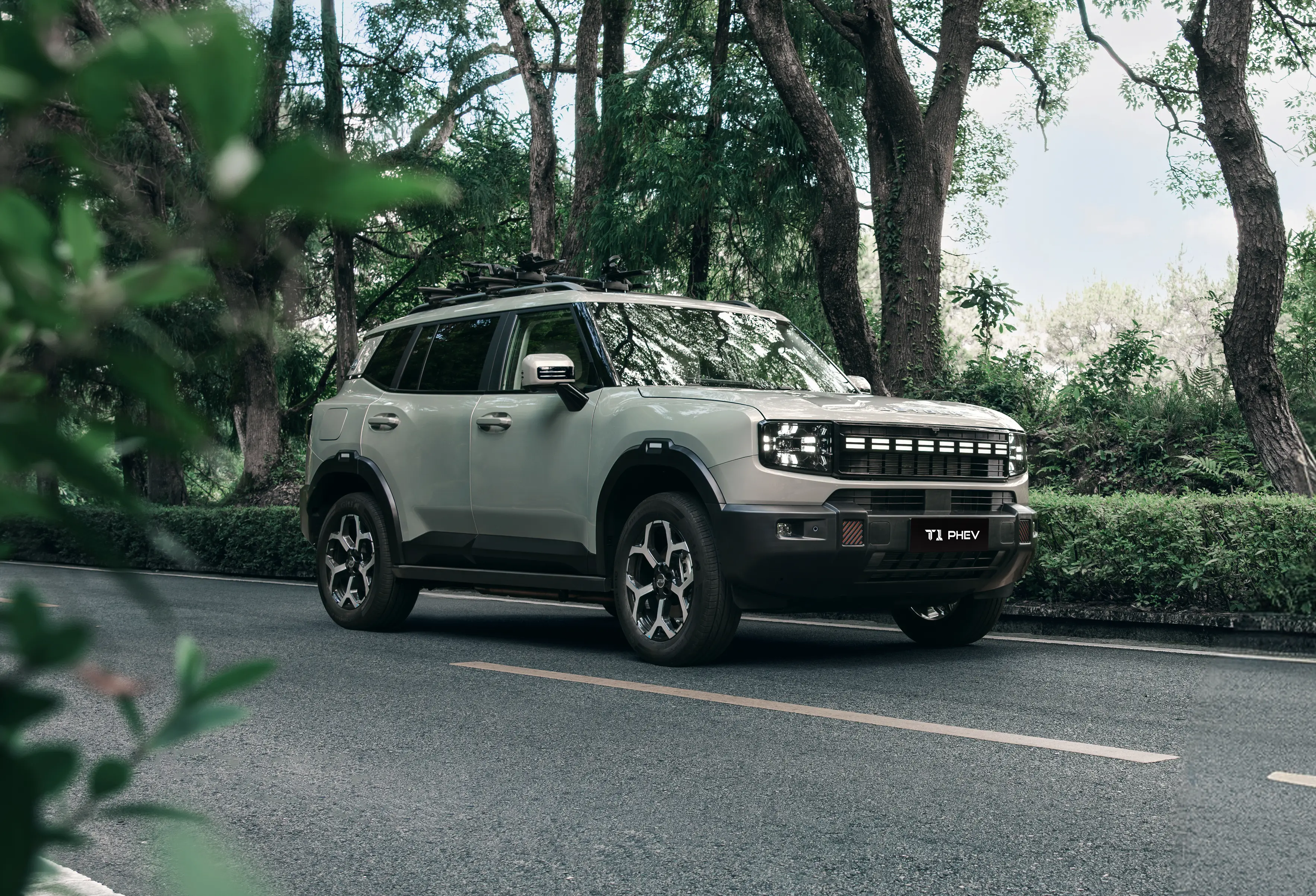 Banner T1 Phev